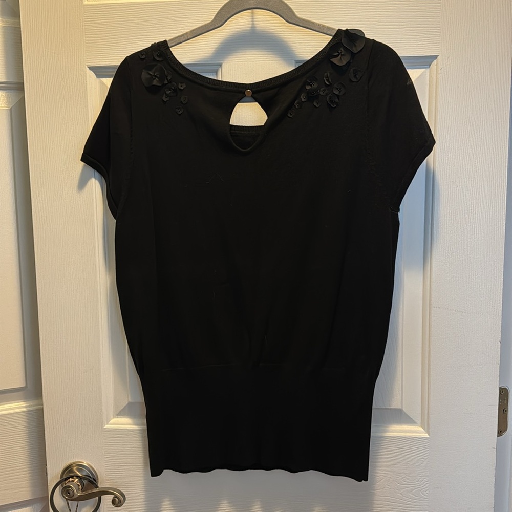 Short Sleeve Sweater - Picture 2 of 5